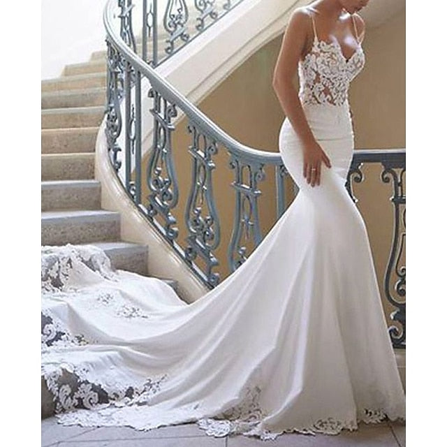 Trumpet/Mermaid V-Neck Floor-length Lace Wedding Dress