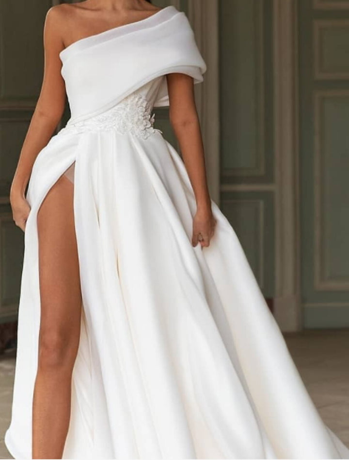 A-Line/Princess One-Shoulder Floor-length Wedding Dress