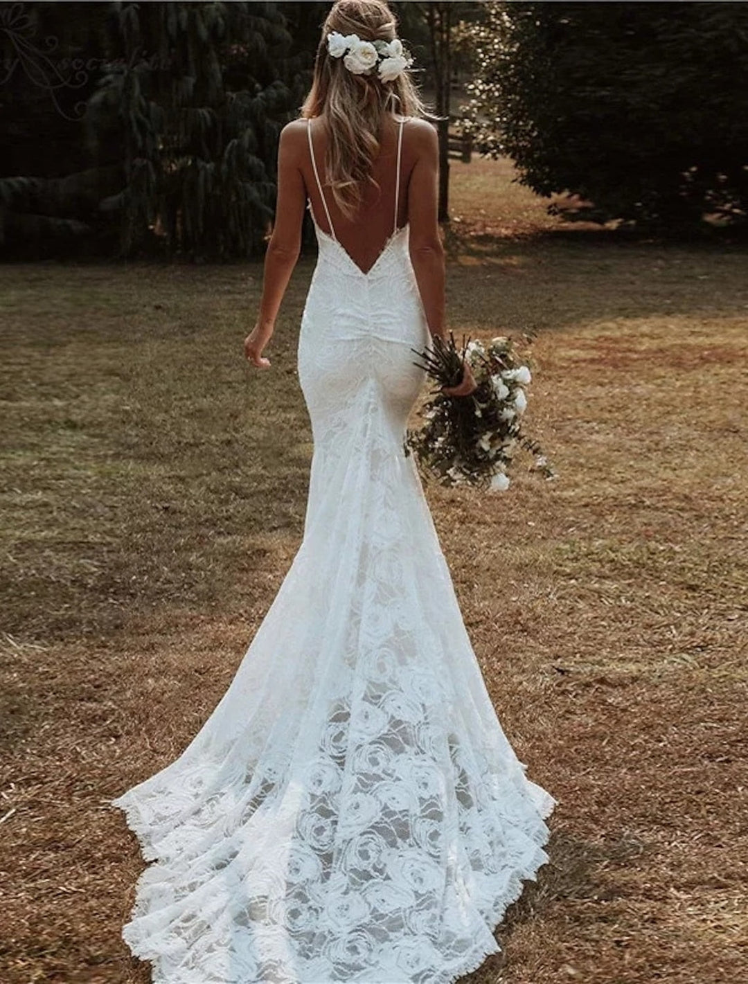 Trumpet/Mermaid Spaghetti Straps Floor-length Lace Wedding Dress