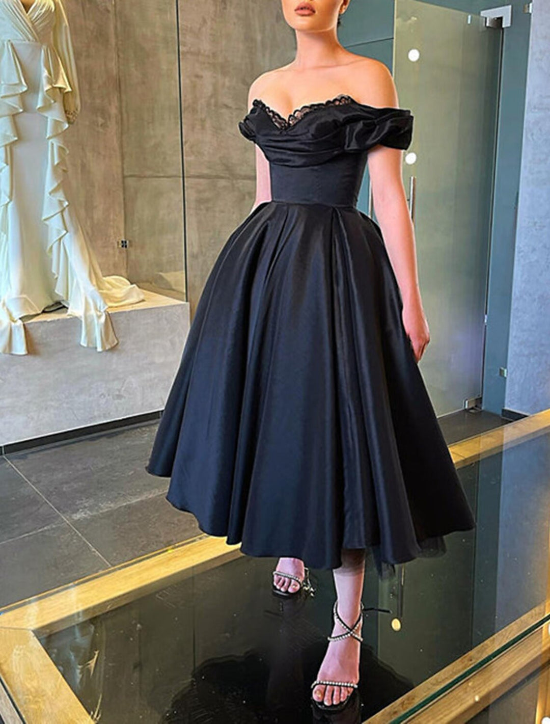 A-Line/Princess Off-the-Shoulder Tea-Length Prom Dresses